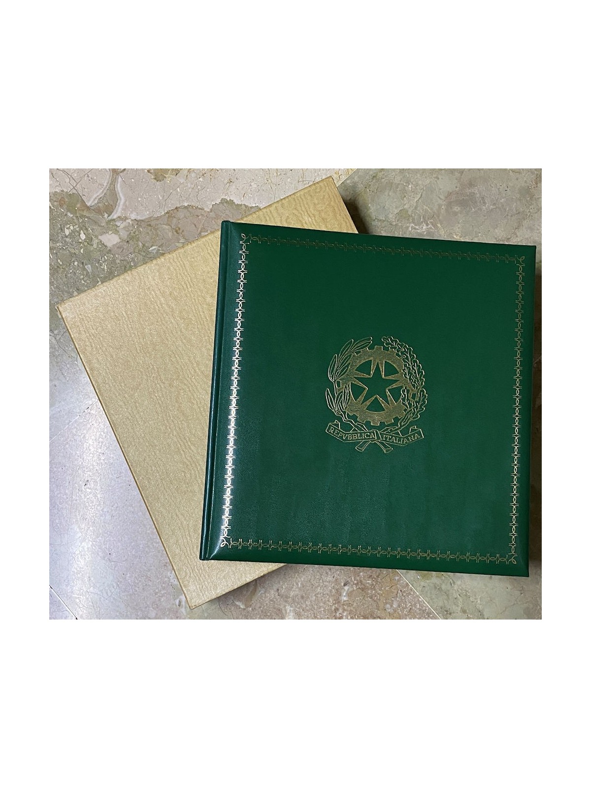 MARINI SCRIGNO Complete Binding Italy Republic green us