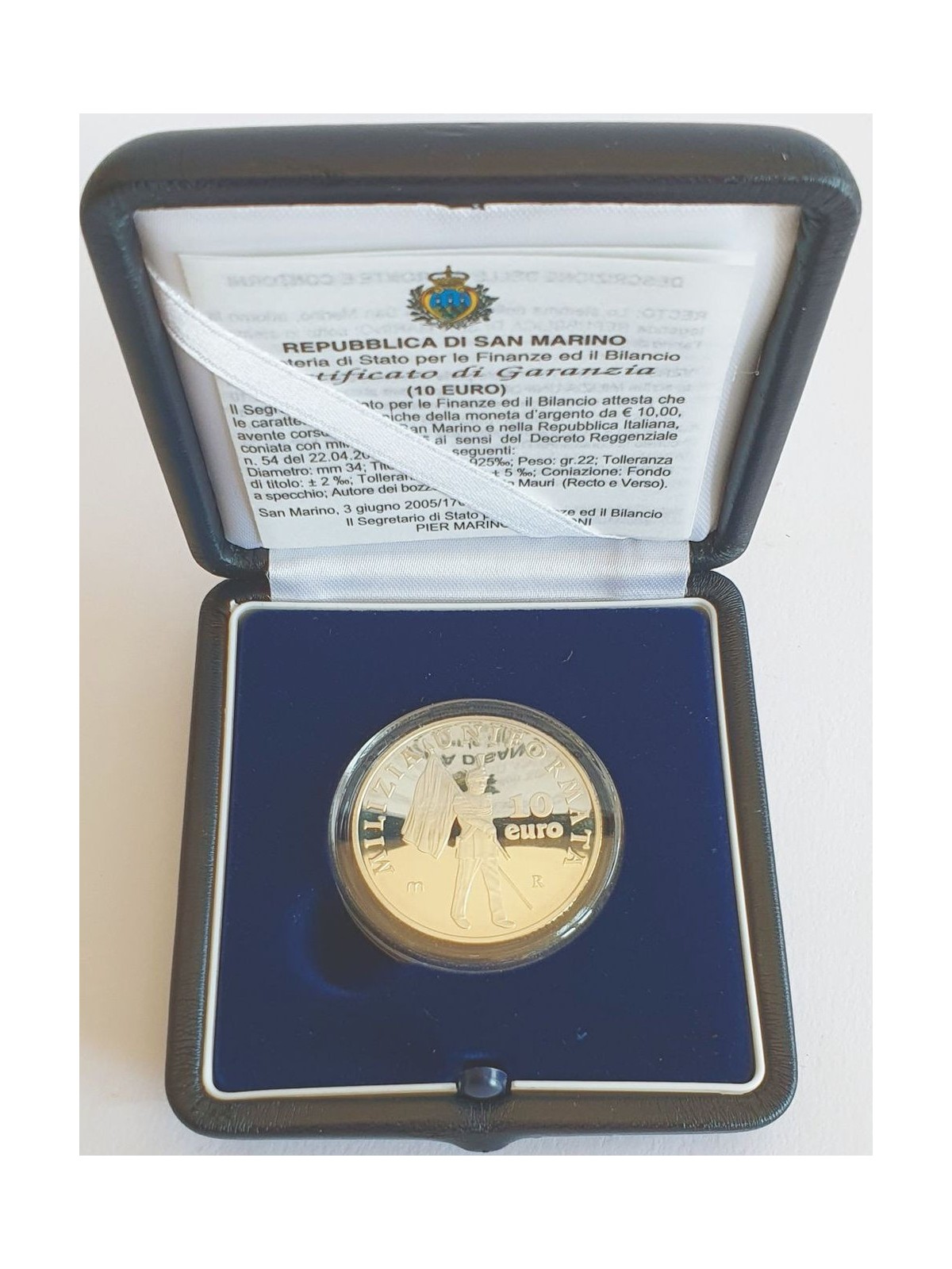 SAN MARINO 2005 - 500th Anniversary of the Uniformed Militia €10 Silver Proof Coin