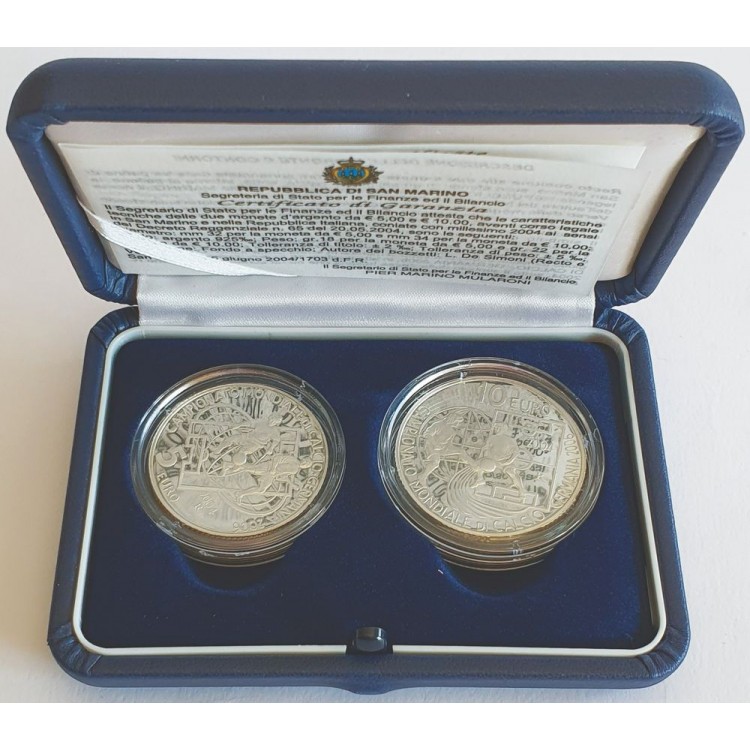 SAN MARINO 2004 Campionato mondiale di calcio 5€ e 10€ Monete in Argento Fondo Specchio