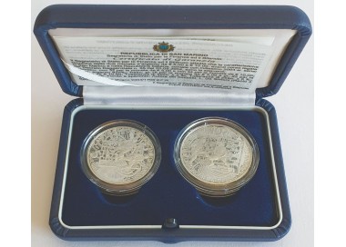 SAN MARINO 2004 Campionato mondiale di calcio 5€ e 10€ Monete in Argento Fondo Specchio
