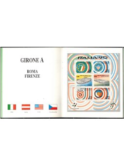 1990 Folder Libretto Le Poste Italiane Scendono in Campo Italia'90