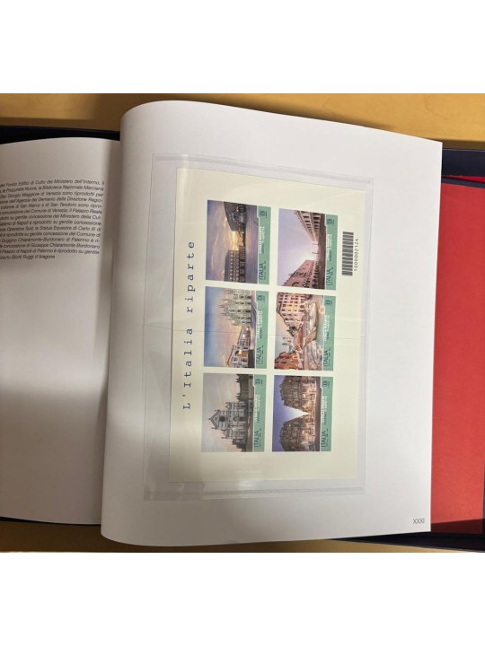 ITALIA 2021 Il Libro dei Francobolli MNH**