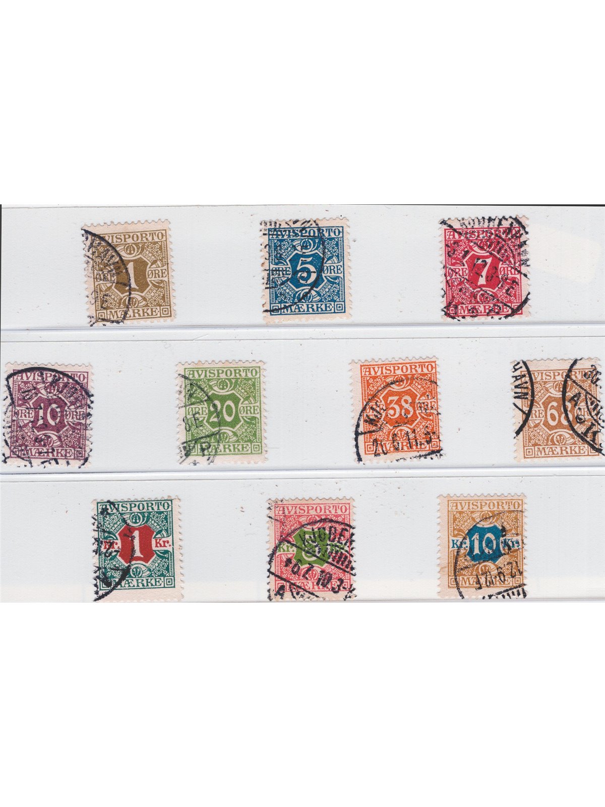 Danimarca 1907 Giornali cifra al centro serie n° 1/10 Cat. € 115 (U)