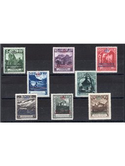 Liechtenstein 1932 Servizio Vedute del 1930 soprast. "Regierungs Dienstsache" e corona le dent. più comuni serie n° 1/8 Cert. Ap