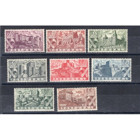 Portugal 1946 Portuguese Castles no. 675/82 Cat. €230 (**)