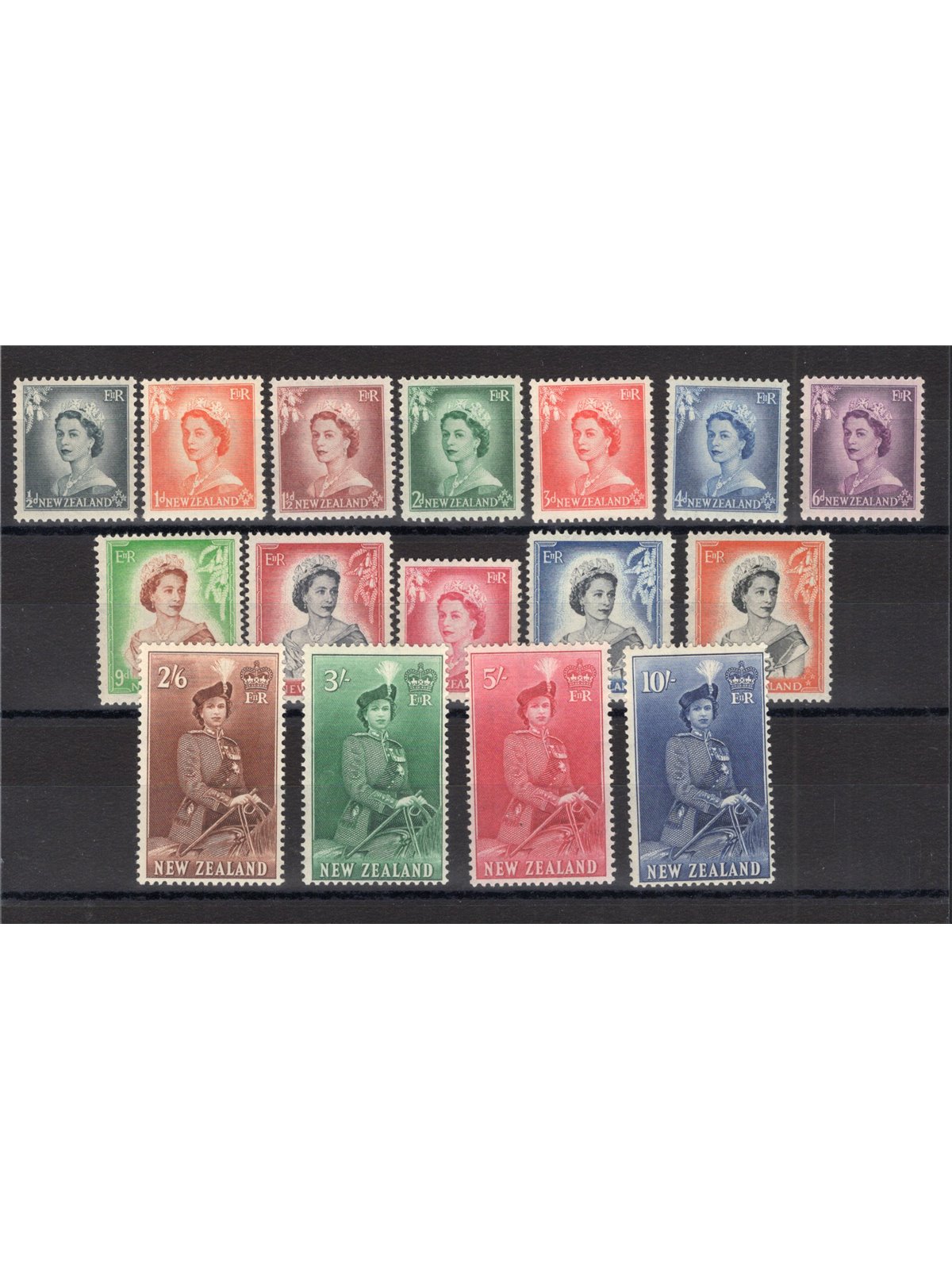 Nuova Zelanda 1954/57 Definitiva Elisabetta n° 327/57 Cat. € 150 (**)