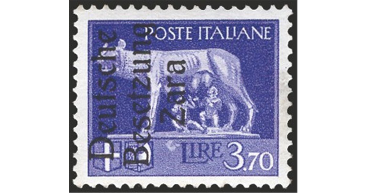 Trentino 1918/19 Trento and Trieste 2c. in a pair one without an overprint and the other with a double oblique black ‘T’ overpri
