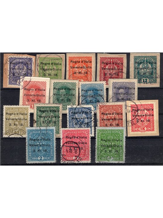 Venezia Giulia 1918 Soprast. con annullo originale molti su frammento serie n° 1/17. Varie firme Cert. Biondi Cat. € 5.000 (U)