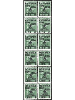 Fiume 1945 Monumenti distrutti 2 £ su 25 c. verde con soprast. dell'occupazione capovolta in blocco da 12 n° 14aa Cert. CiBaFil 