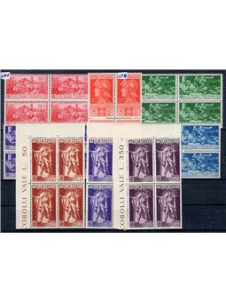 Italia 1930 Ferrucci serie n° 276/80 + P.A. 18/20 in quartina Cert. Biondi Cat. € 925 (**)