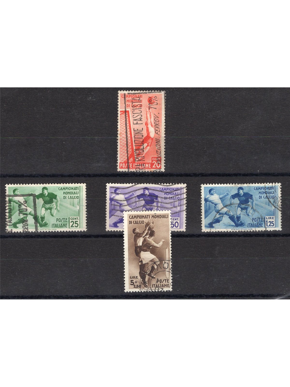 Italia 1934 Calcio serie n° 357/61 con annulli non garantiti in quanto poco leggibili Cat. € 1.050 (U)