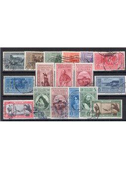 Italia 1932 Garibaldi serie n° 315/24 + P.A. 32/8 con annulli non garantiti in quanto poco leggibili Cat. € 850 (U)