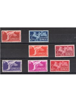 Italy 1946/52 Democratic Expresses excellent centring series no. 25/31 Biondi Certificate Cat. €300 (**)