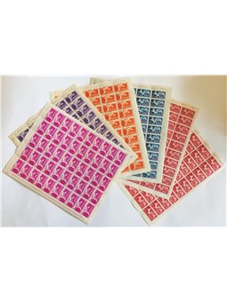 Italia 1945/52 Espressi Democratica serie n° 25/31 in fogli. Piccoli difetti di colla su 4 pezzi del 60 £ Cat. € 10.000++ (**)