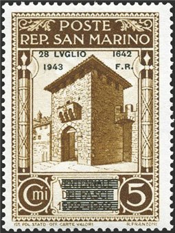 San Marino 1943 Caduta del Fascismo 5 c. bruno con soprast. modificata n° 253A Cert. Biondi Cat. € 2.200 (**)