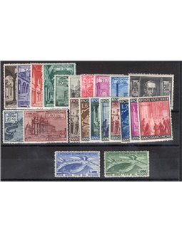 Vatican 1949 Complete year’s set series no. 122/39 + P.A. 18/19 Cat. € 399 (**)