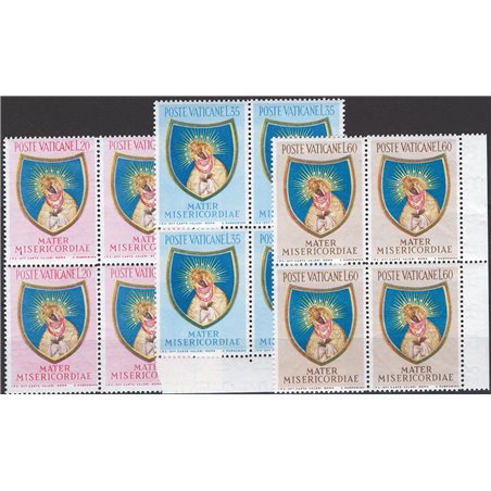 Vatican 1954 Mater Misericordia series nos. 189/91 in blocks of four Cat. €160 (** )