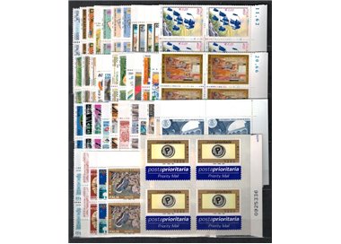 ITALY 2001 Complete Year in block of fours 50v + 3 s/s MNH**