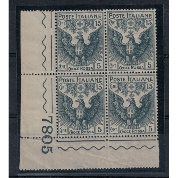 ITALIA REGNO 1915-16 Pro Croce Rossa 15c + 5c in quartina MNH** ©