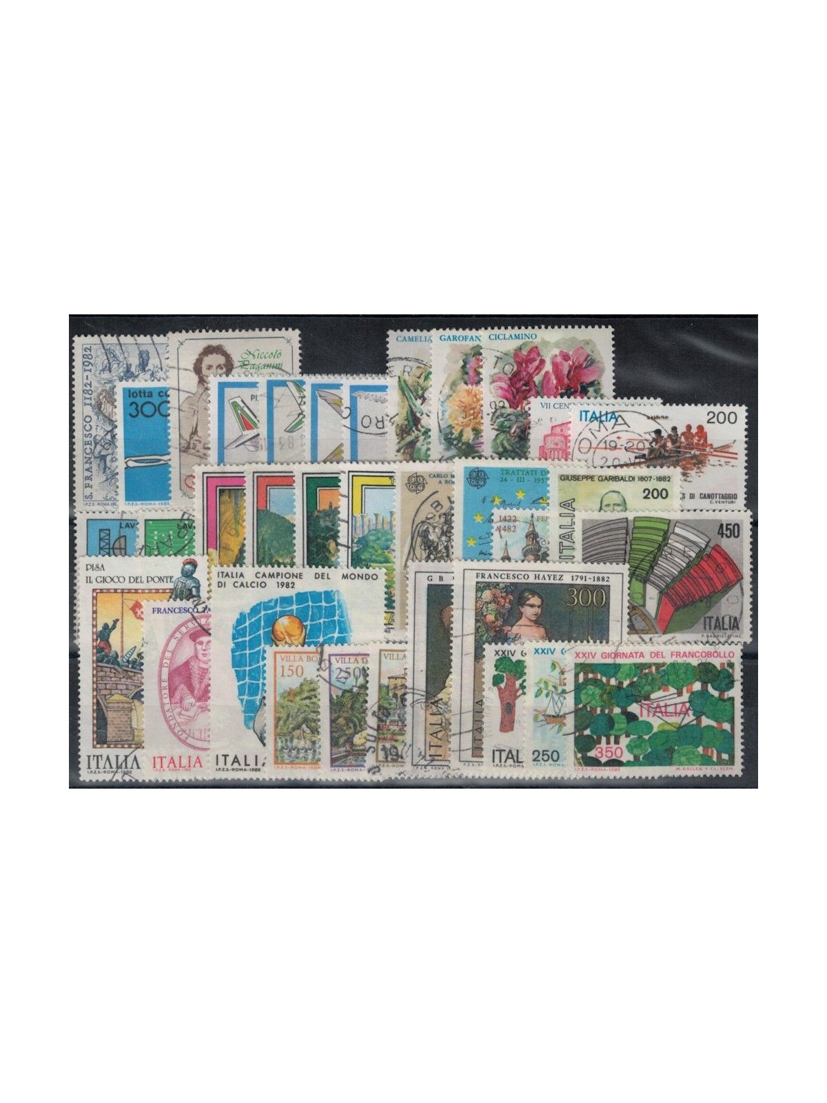 ITALY 1982 Complete Year 34v used