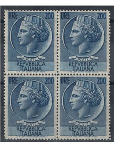 ITALY 1957 Siracusana £200 in quartina MNH**