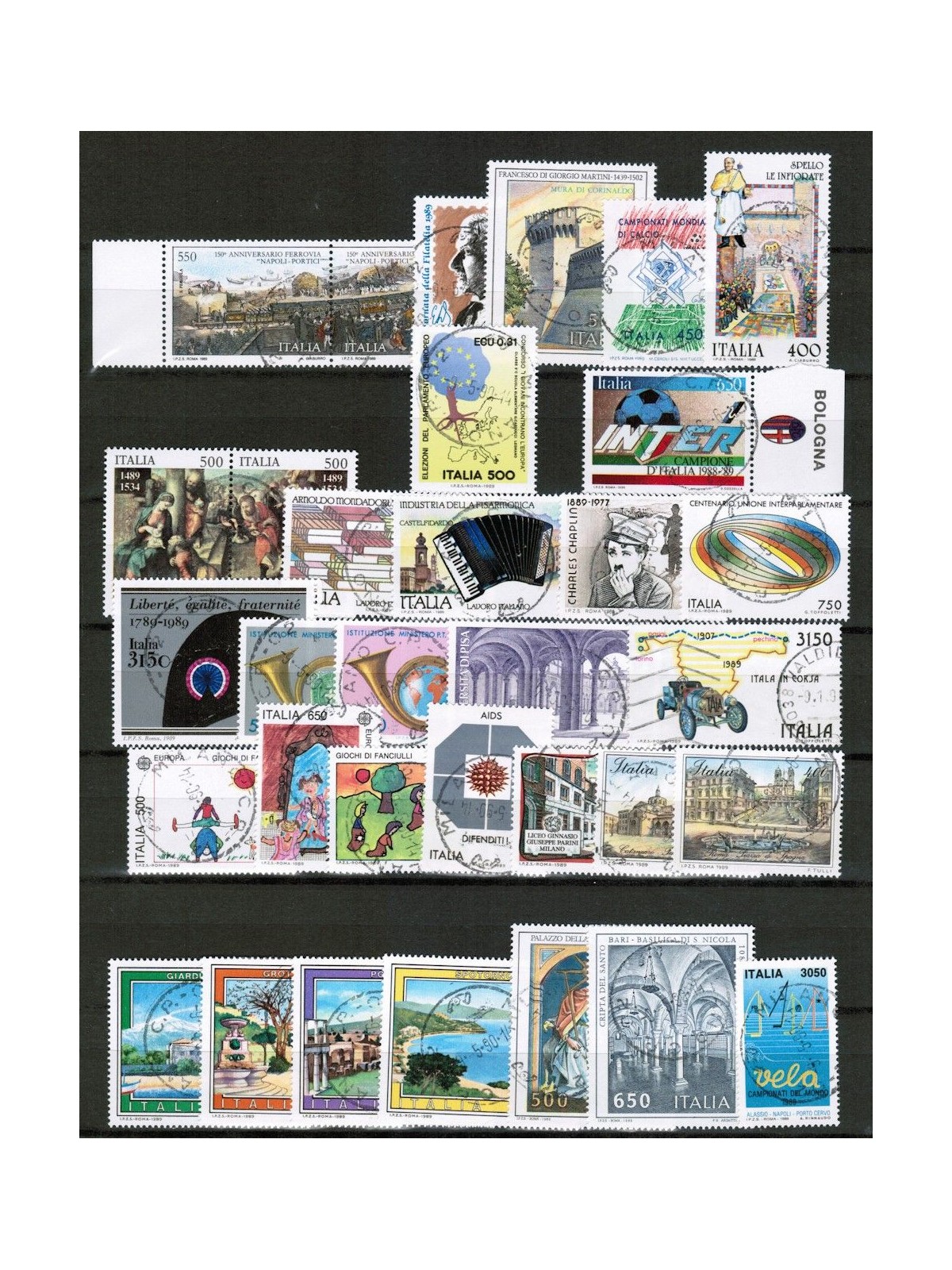 ITALY 1989 Complete year 33v used