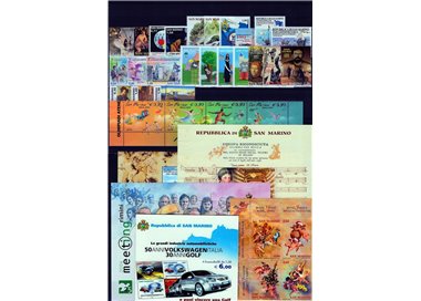 SAN MARINO 2004 Complete vintage 32v + 3 s/s + 1 booklet MNH**