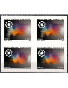 ITALIA 2015 Anno internazionale della luce in quartina MNH**
