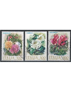 ITALY 1982 Flowers 3v us