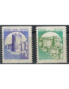 ITALY 1981 Castles from reel numbered on the back 2v MNH**