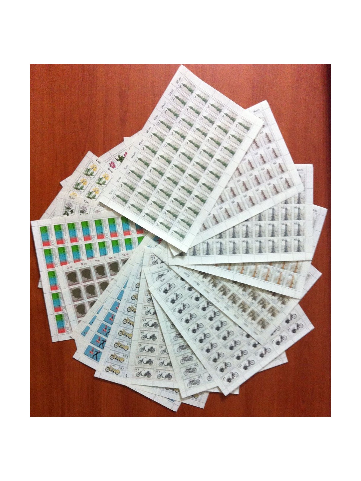 BERLIN 1983 Complete year 19v MNH** (x50)
