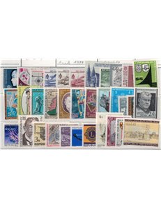 AUSTRIA 1979 Complete vintage 34v MNH**