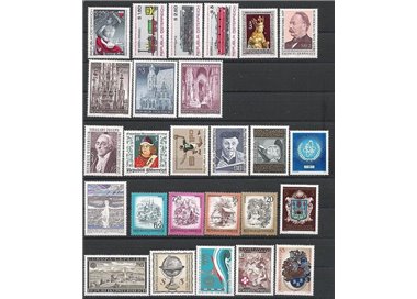 AUSTRIA 1977 Annata completa 26v MNH**