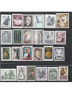 AUSTRIA 1967 Complete vintage 24v MNH**