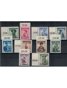AUSTRIA 1951-52 Regional costumes 10v MNH**