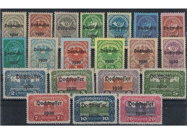 AUSTRIA 1921 Stamps from 1919-21 overprinted Hochwasser 20v MNH**
