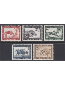 AUSTRIA 1946 Gran premio ippico 5v MNH**