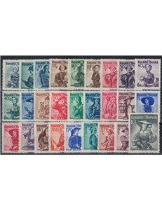 AUSTRIA 1948-50 Regional costumes 27v MNH**