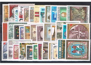 AUSTRIA 1984 Annata completa 36v MNH**