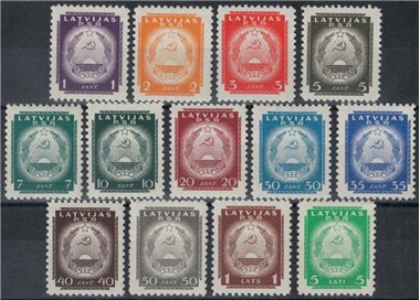 LETTONIA 1940 Stemma 13v MNH**