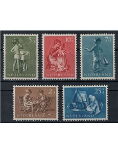 OLANDA 1954 Pro infanzia 5v MNH**