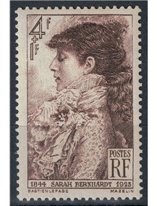 FRANCE 1945 Sarah Bernhardt MNH**