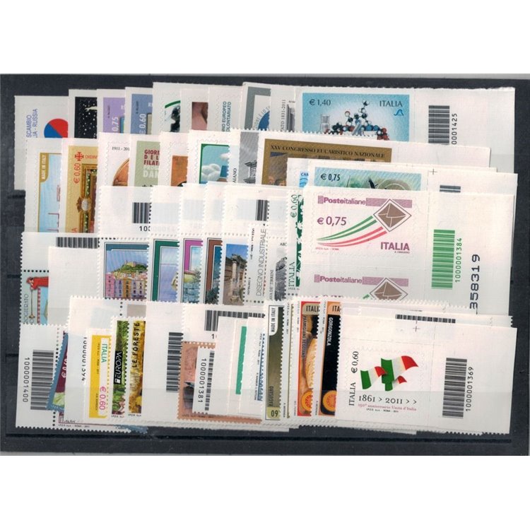 ITALIA 2011 Annata completa con codice a barre 52v MNH**