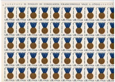 ITALY 1973 Medals of Military Valor 1 full sheet MNH**
