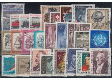 AUSTRIA 1977 Complete Year 26v us