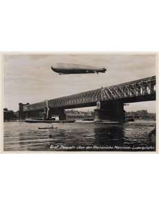 CARTOLINA Dirigibile Zeppelin in volo sul Ponte di Mannheim (1930)