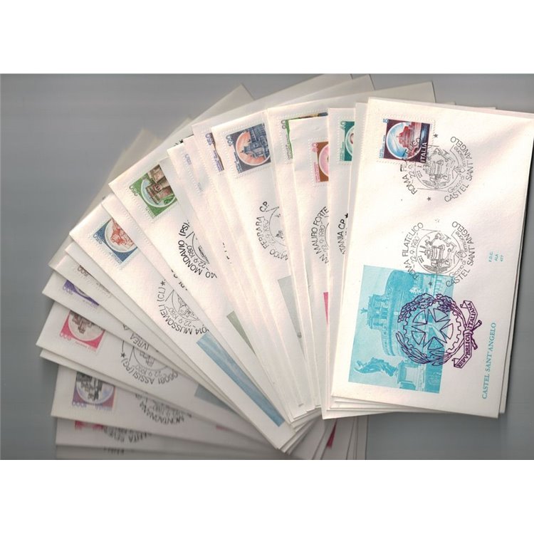 ITALIA 1980 FDC (Ala) Castelli 27 Buste Ala