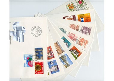 FDC SVIZZERA 1977 Annata completa 8 buste nv