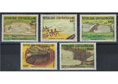AFRICA CENTRALE 1983 Giornata dell'alimentazione 5v MNH**