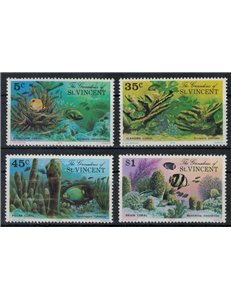 GRENADINES OF ST. VINCENT 1976 Marine flora, corals 4v MNH**